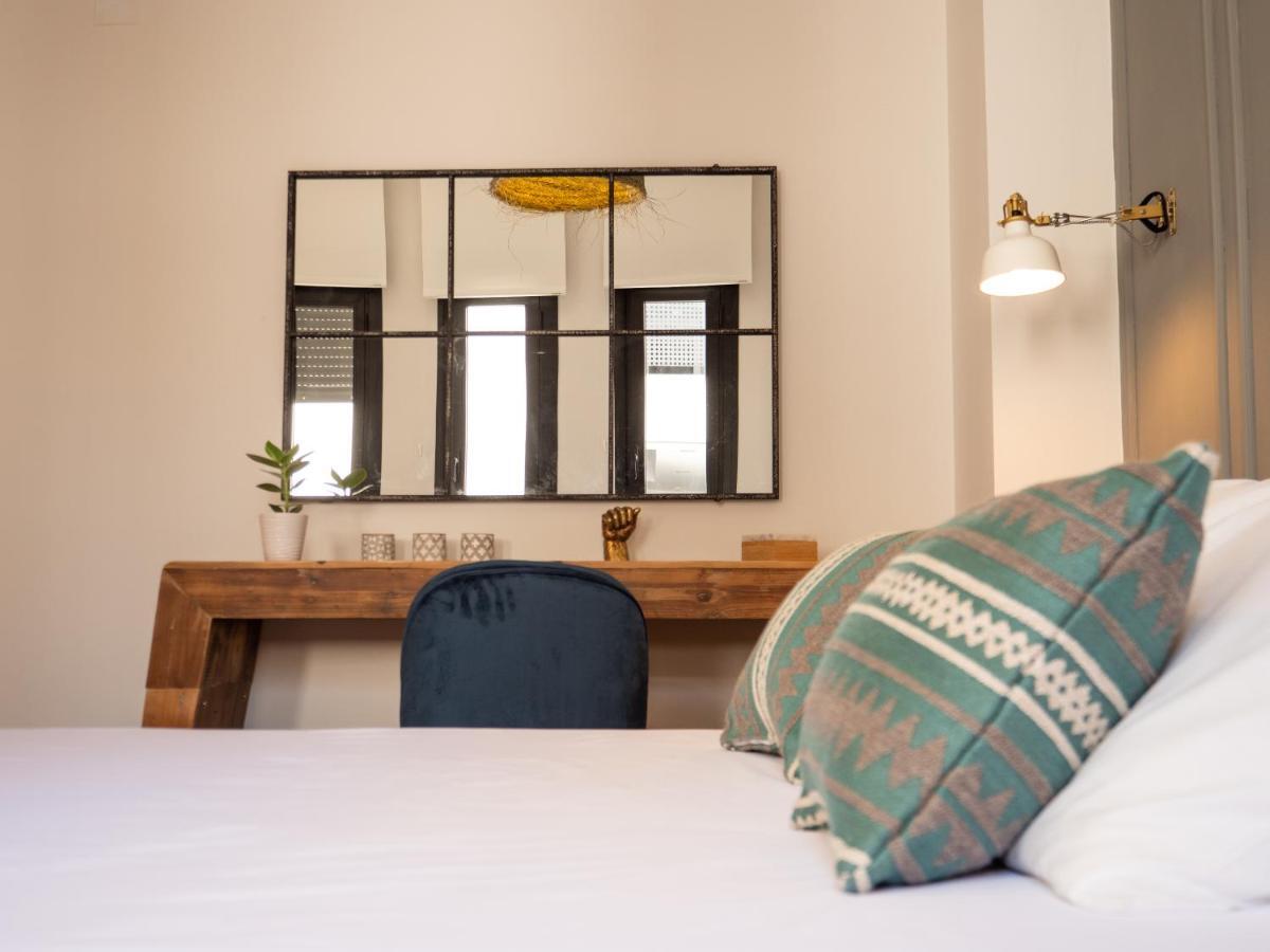 Stylish Apartment In The Heart Of Malaga With Pool מראה חיצוני תמונה